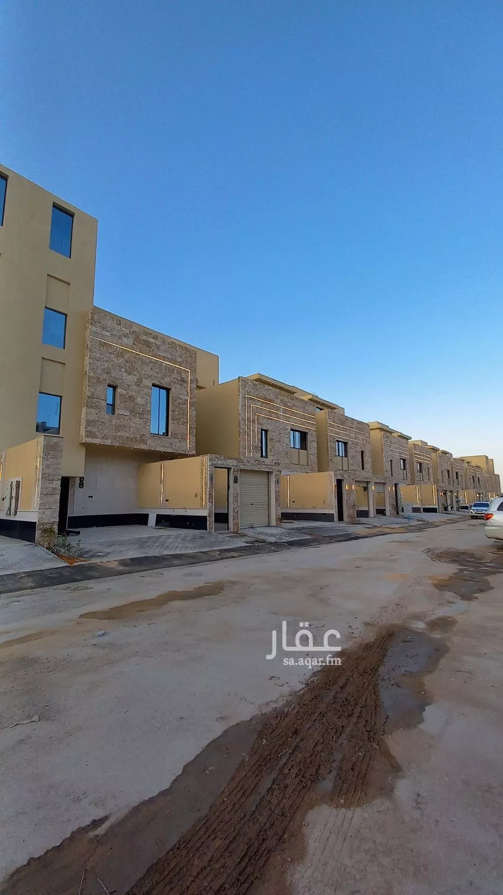 دور للبيع في شارع طاهر بن أحمد النحوي, حي طويق, مدينة الرياض, منطقة الرياض 1 صورة