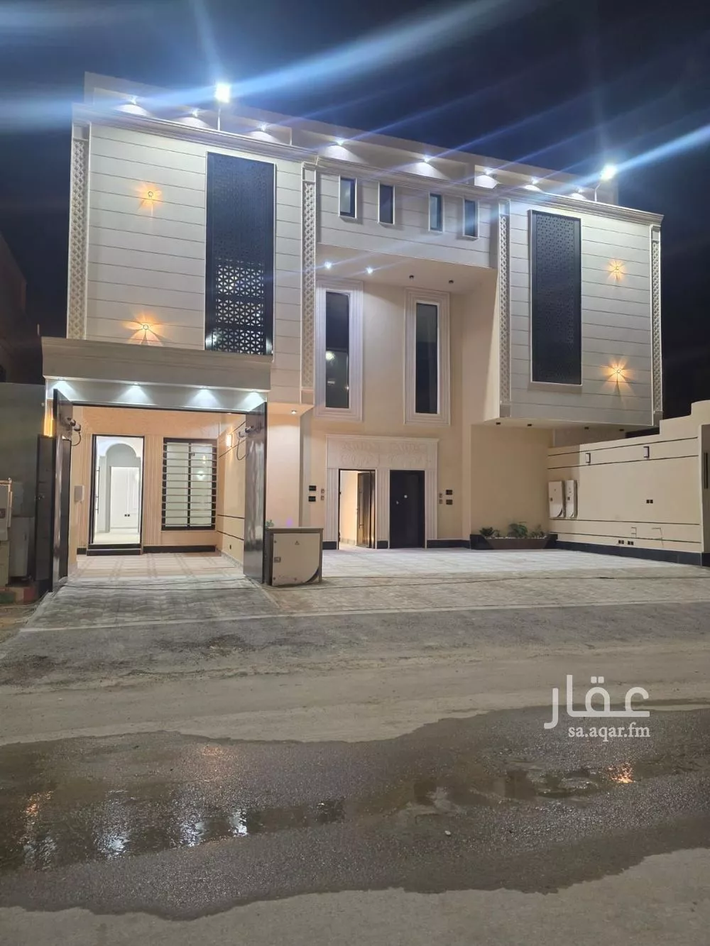 دور للبيع في حي عكاظ, مدينة الرياض, منطقة الرياض 1 صورة