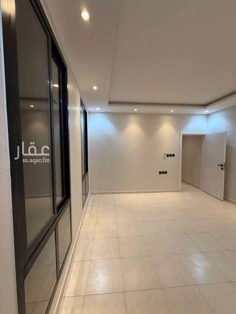 شقة للإيجار في شارع سماحة الشيخ محمد بن صالح بن محمد العثيمين, حي أم الحمام الغربي, مدينة الرياض, منطقة الرياض 1 صورة