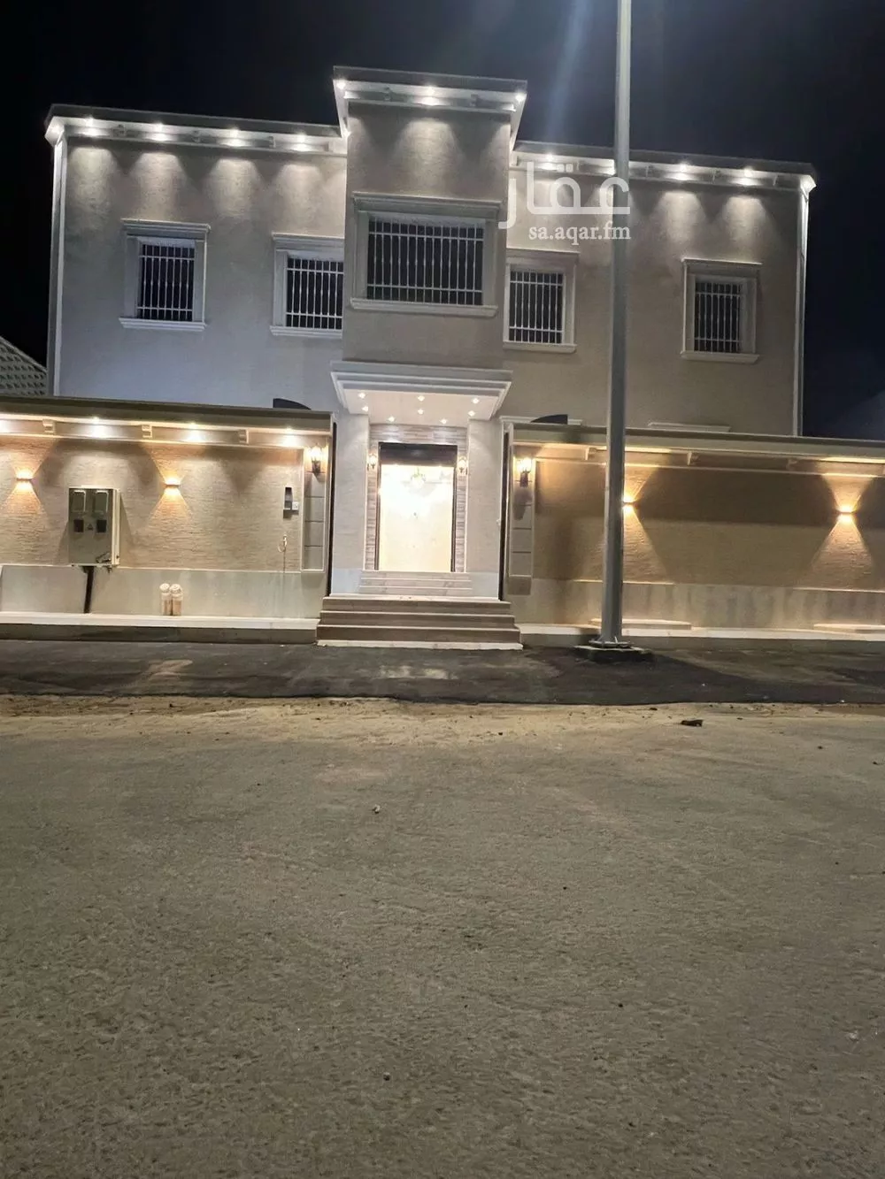 عمارة للبيع في حي الأمير سلطان, مدينة بيشه, منطقة عسير 1 صورة