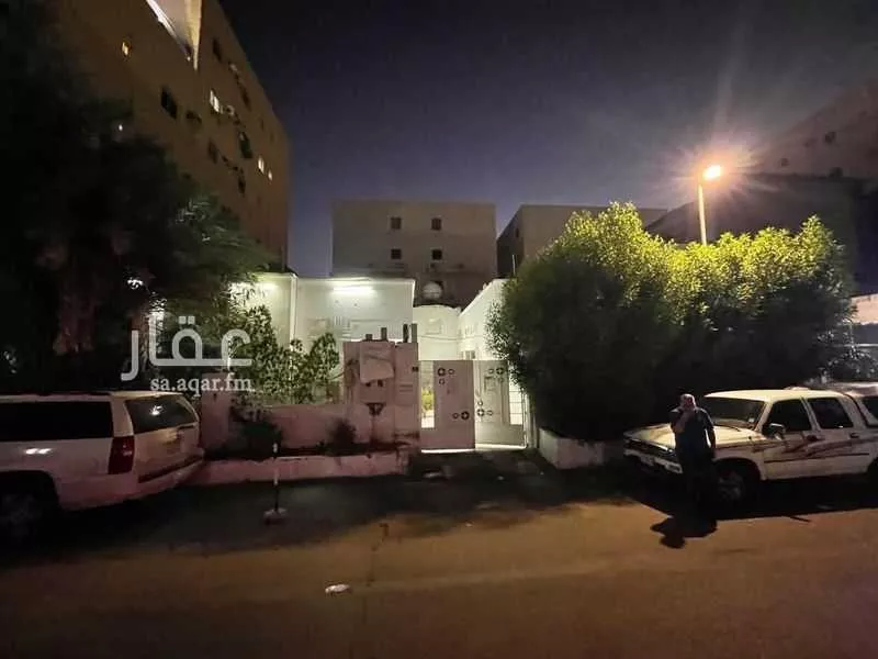 فيلا للبيع في شارع منارة الصفا, حي السلامة, مدينة جدة, منطقة مكة المكرمة 1 صورة
