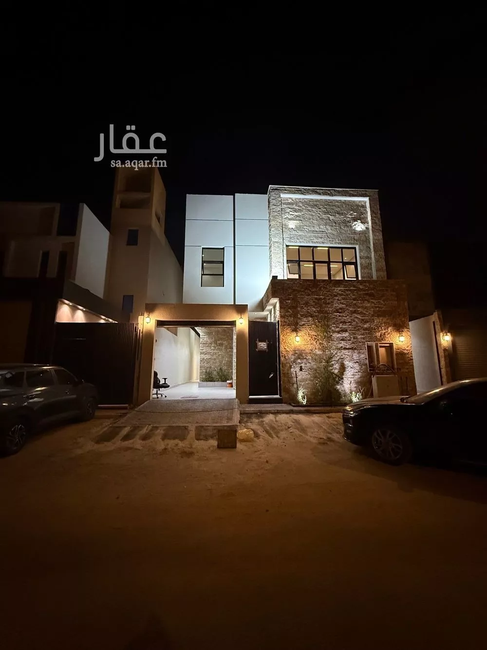 فيلا للبيع في شارع أحمد القيسي, حي الرمال, مدينة الرياض, منطقة الرياض 1 صورة
