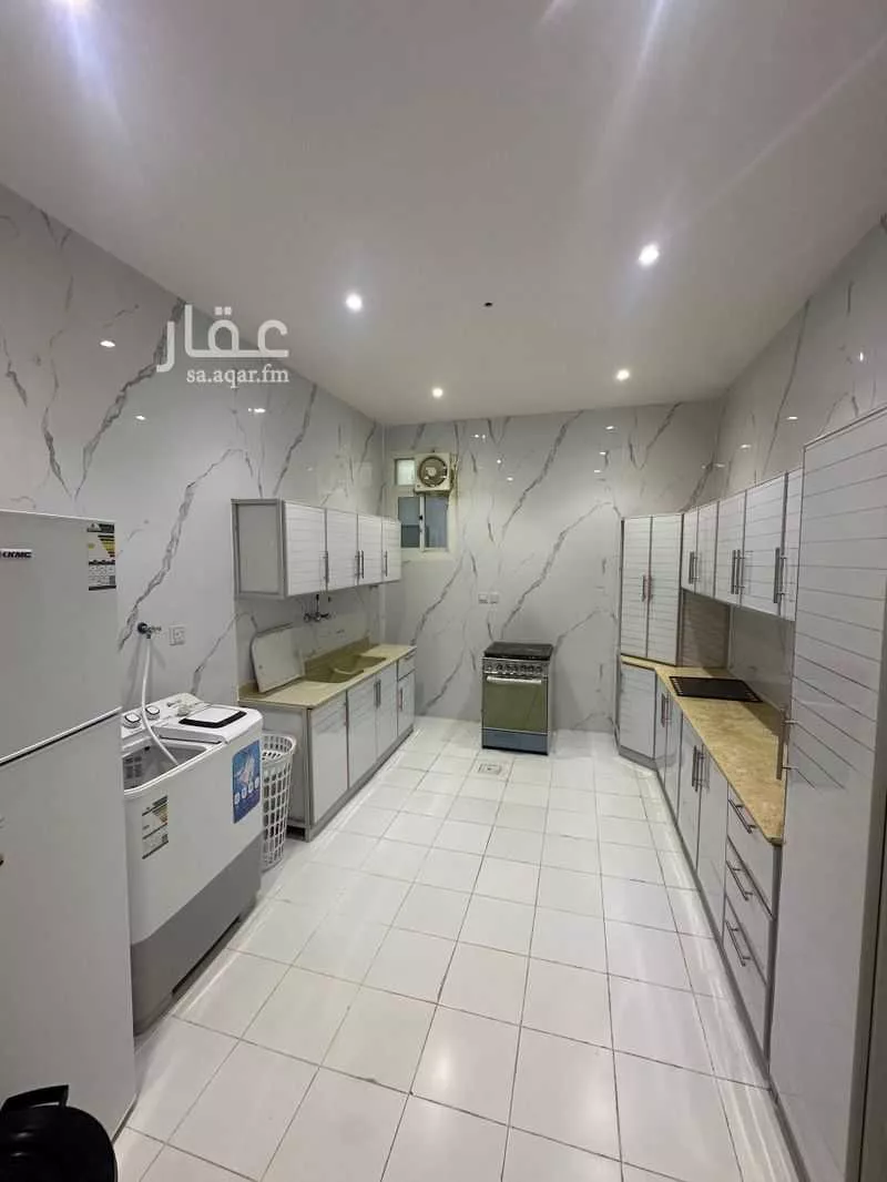 عمارة للإيجار في شارع عطاء ابن يسار, حي الخالدية, مدينة المجارده, منطقة عسير 1 صورة