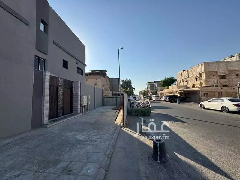 فيلا للبيع في شارع الشعله, حي الفتح, مدينة القطيف, المنطقة الشرقية 1 صورة