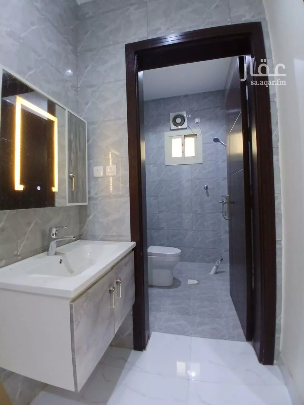 فيلا للبيع في شارع سلم بن حماد, حي الساحل, مدينة جدة, منطقة مكة المكرمة 1 صورة