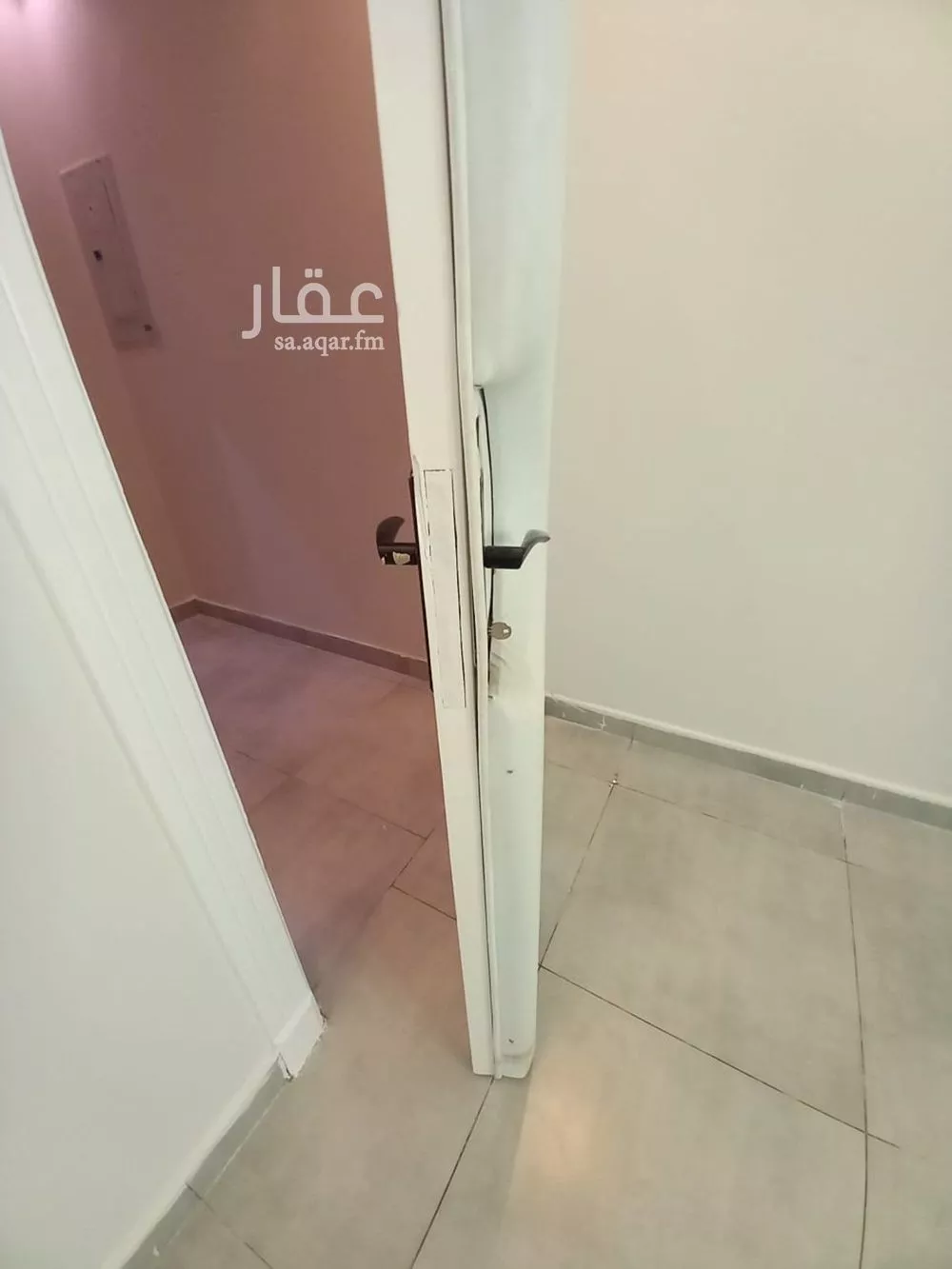 شقة للإيجار في شارع الأمير عبدالله بن سعود بن عبدالله صنيت, حي الصحافة, مدينة الرياض, منطقة الرياض 1 صورة