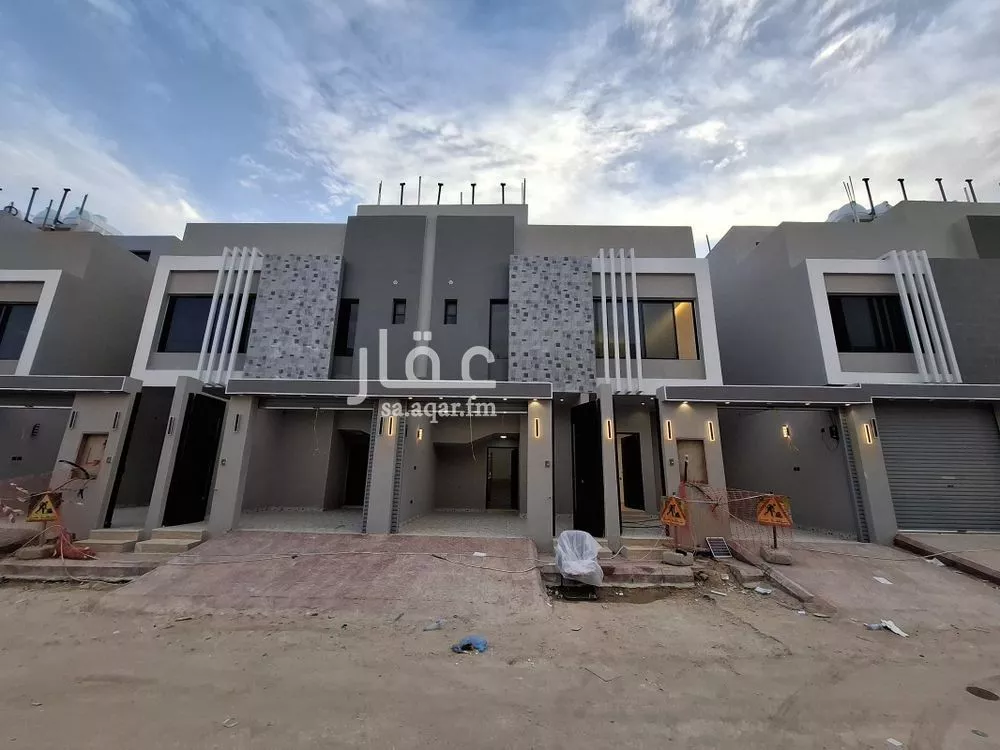 دور للبيع في حي عكاظ, مدينة الرياض, منطقة الرياض 1 صورة