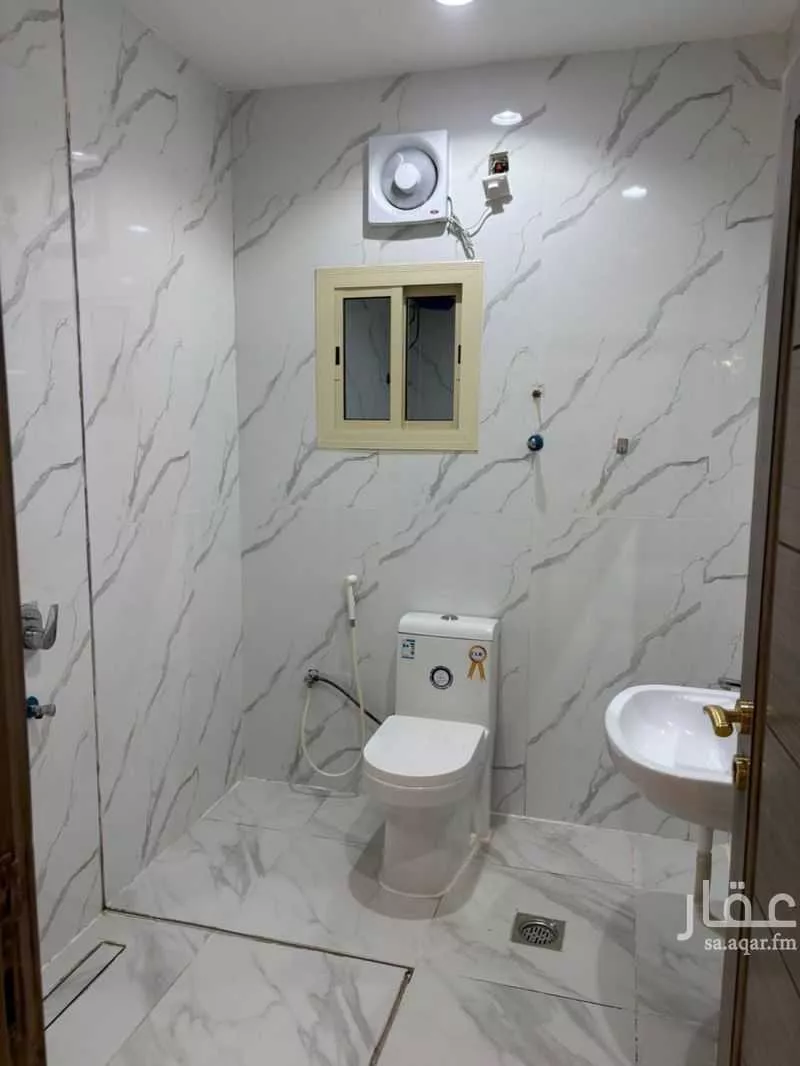 شقة للإيجار في شارع زيد بن ثعلبه بن عبد ربه الخزرجي رضي الله عنه, حي الراشدية, مدينة مكة المكرمة, منطقة مكة المكرمة 1 صورة