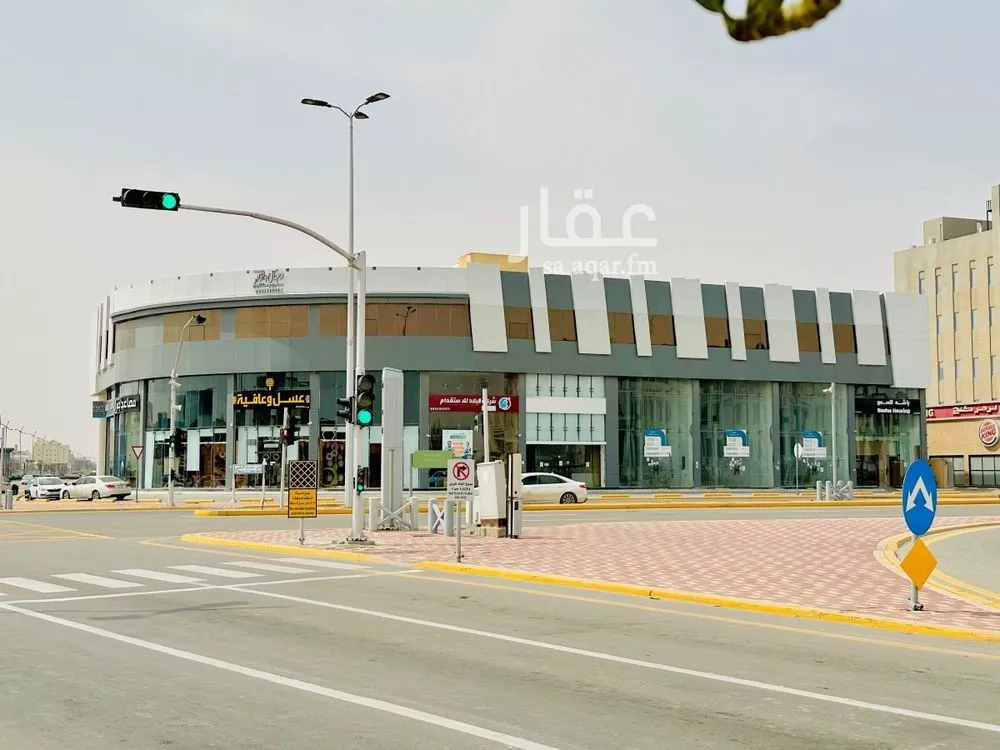 مكتب تجاري للإيجار في شارع ابن فرحان, حي الحزام الذهبي, مدينة الاحساء, المنطقة الشرقية 1 صورة