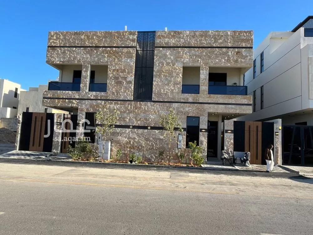 فيلا للبيع في شارع أحمد بن الحسن الأنصاري, حي المهدية, مدينة الرياض, منطقة الرياض 1 صورة