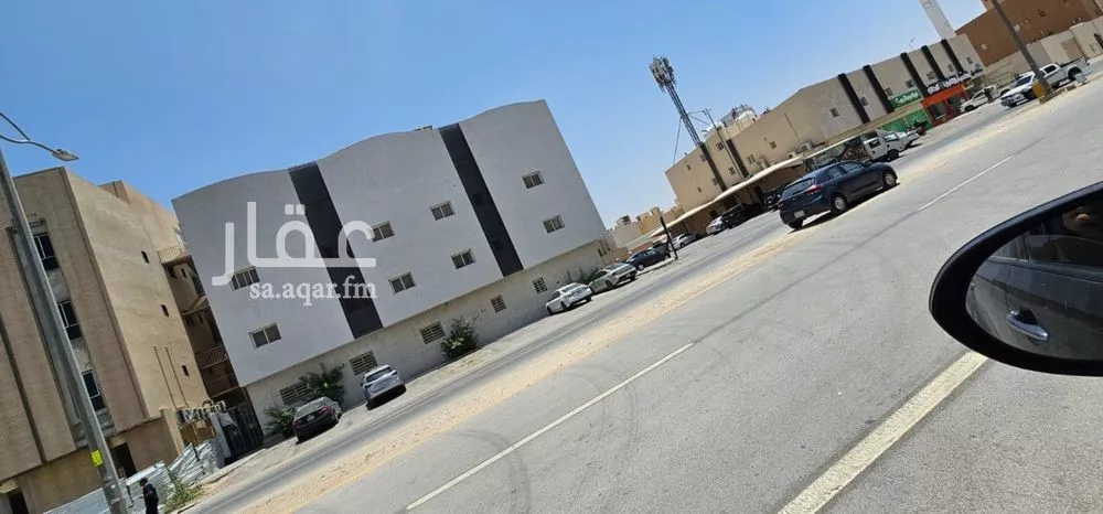عمارة للبيع في شارع رقم 120, حي النرجس, مدينة الرياض, منطقة الرياض 1 صورة