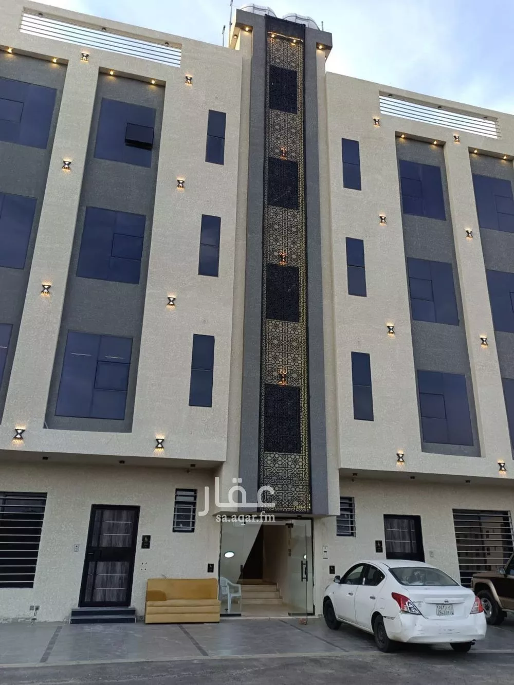 شقة للبيع في شارع ابي القاسم النويري, حي الروابي, مدينة ابها, منطقة عسير 1 صورة