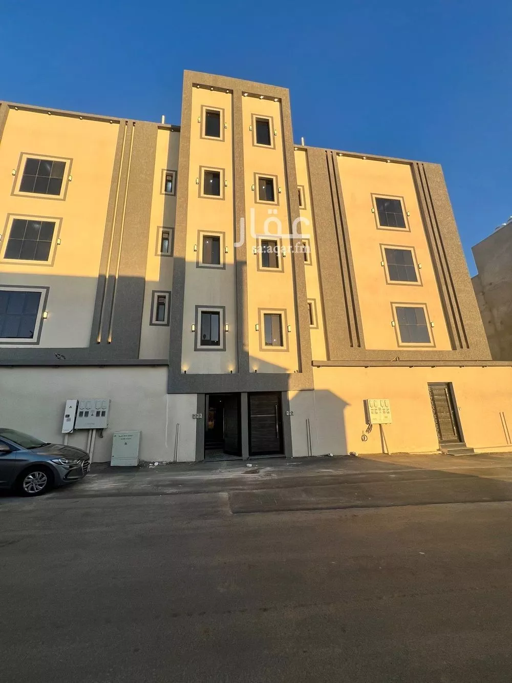 شقة للبيع في شارع صلاح الدين ابن ظهيرة, حي التعاون, مدينة خميس مشيط, منطقة عسير 1 صورة