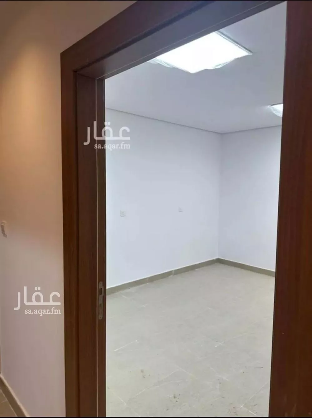 فيلا للإيجار في شارع حجر بن حنظلة, حي مطار الملك خالد الدولي, مدينة الرياض, منطقة الرياض 1 صورة