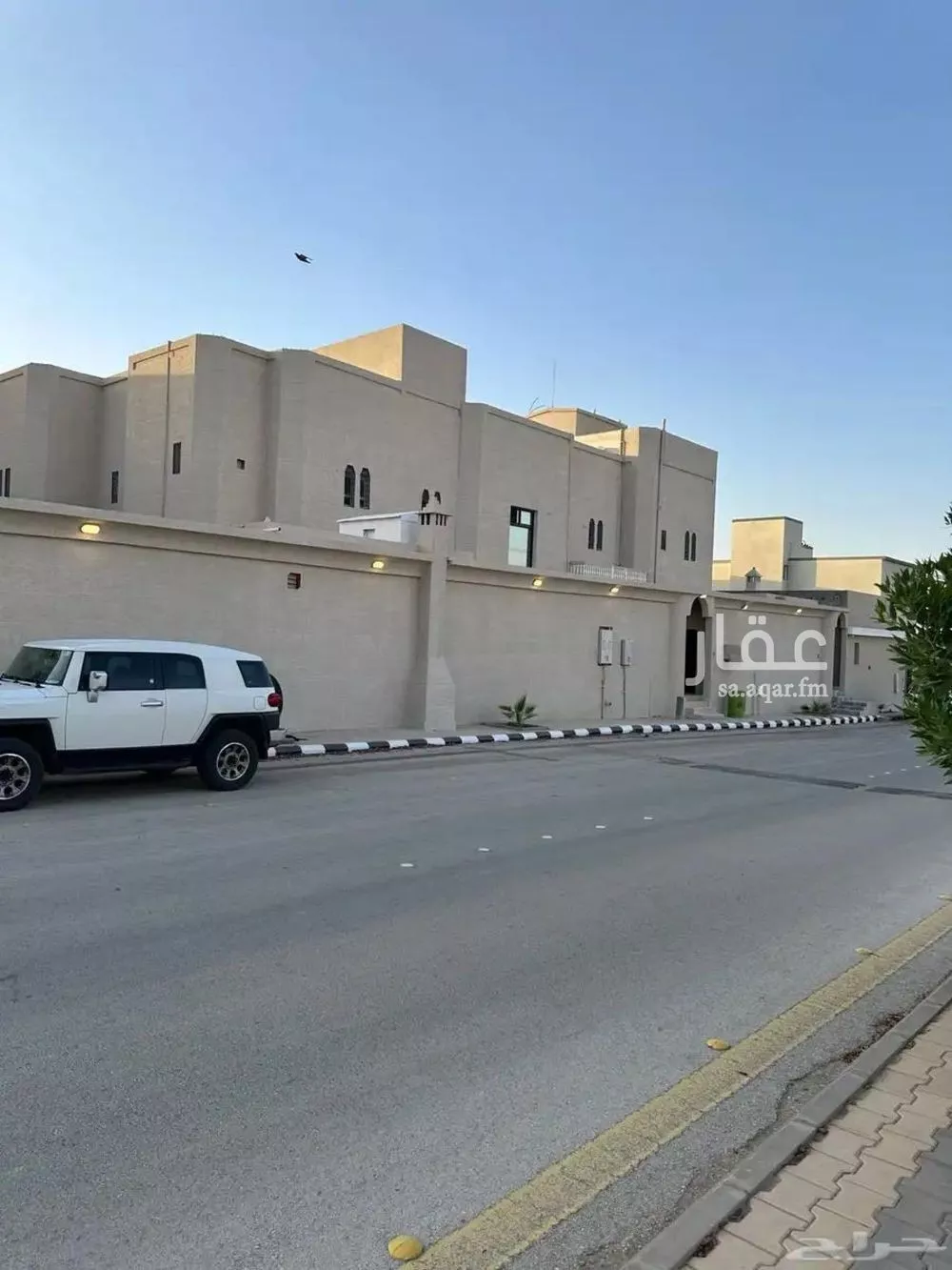 عمارة للبيع في شارع خالد بن الوليد, حي الصالحية, مدينة المذنب, منطقة القصيم 1 صورة