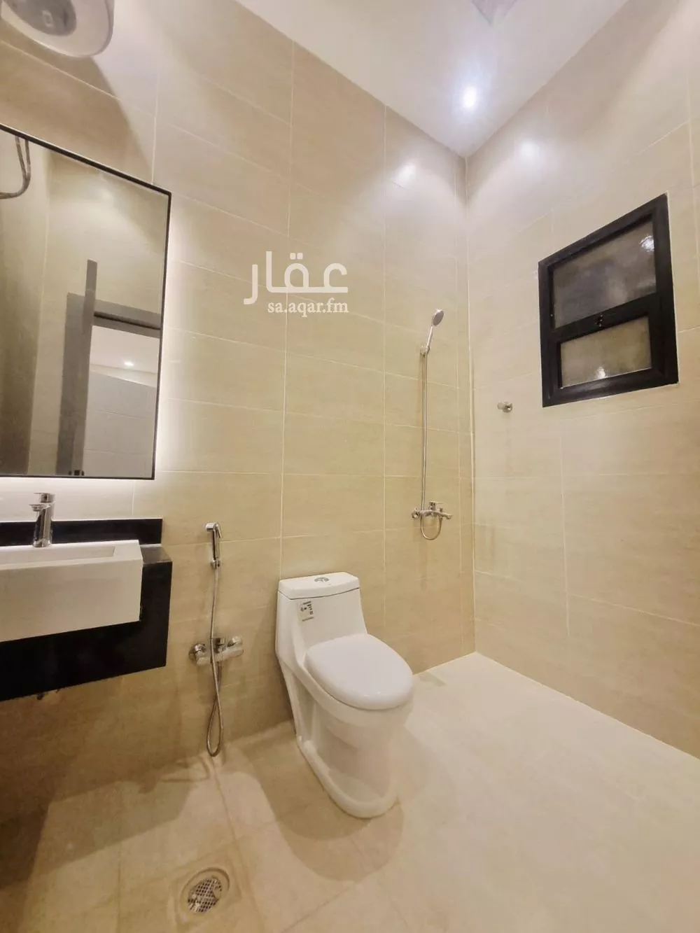 دور للبيع في شارع الشرق, حي الجنادرية, مدينة الرياض, منطقة الرياض 1 صورة