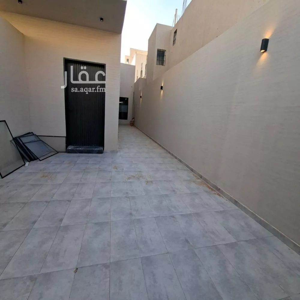 دور للبيع في شارع هلال بن المحسن الصائي, حي الرمال, مدينة الرياض, منطقة الرياض 1 صورة