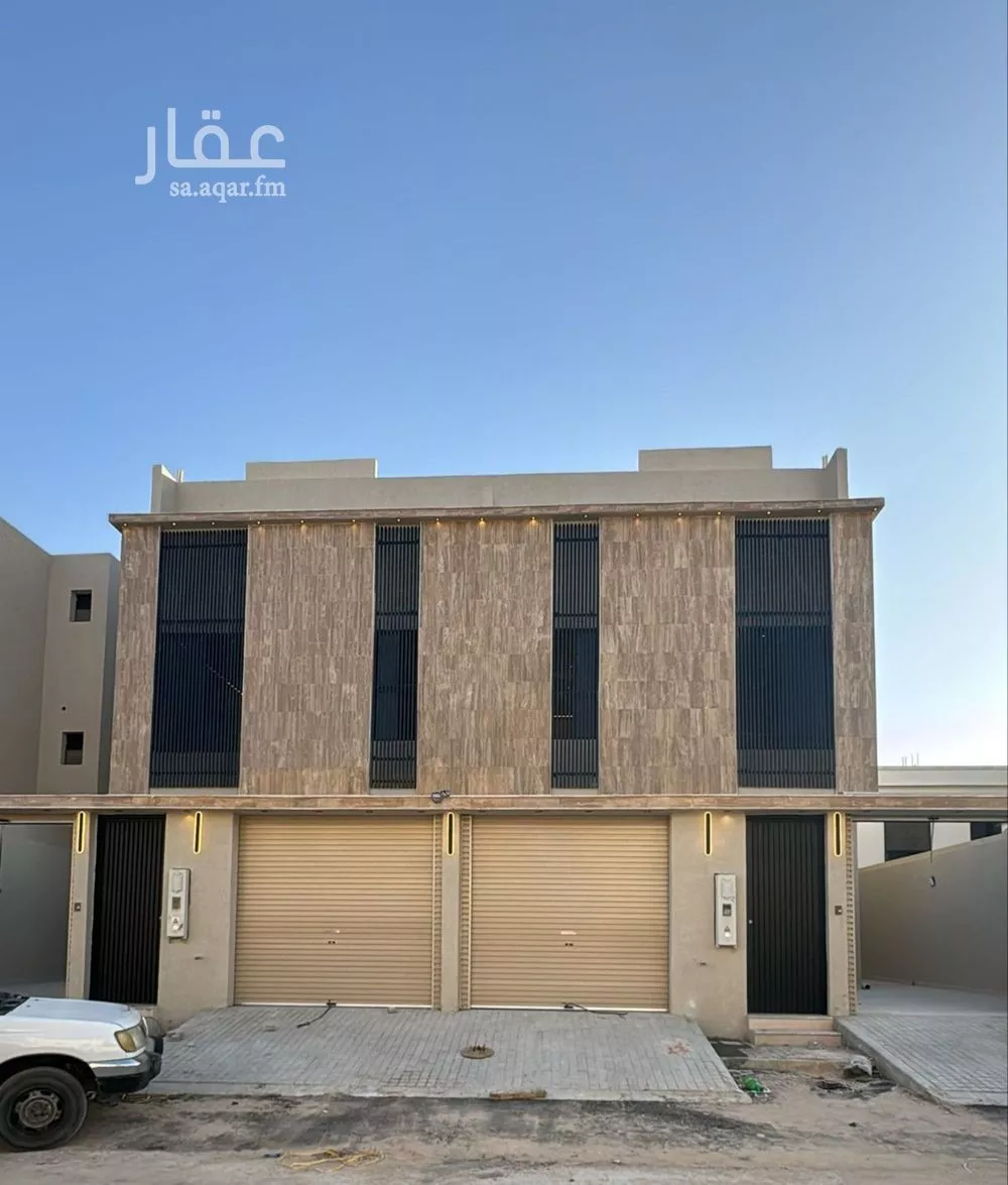 فيلا للبيع في شارع عبد العزيز, حي عقرباء, مدينة امارة منطقة الرياض - الجبيله, منطقة الرياض 1 صورة