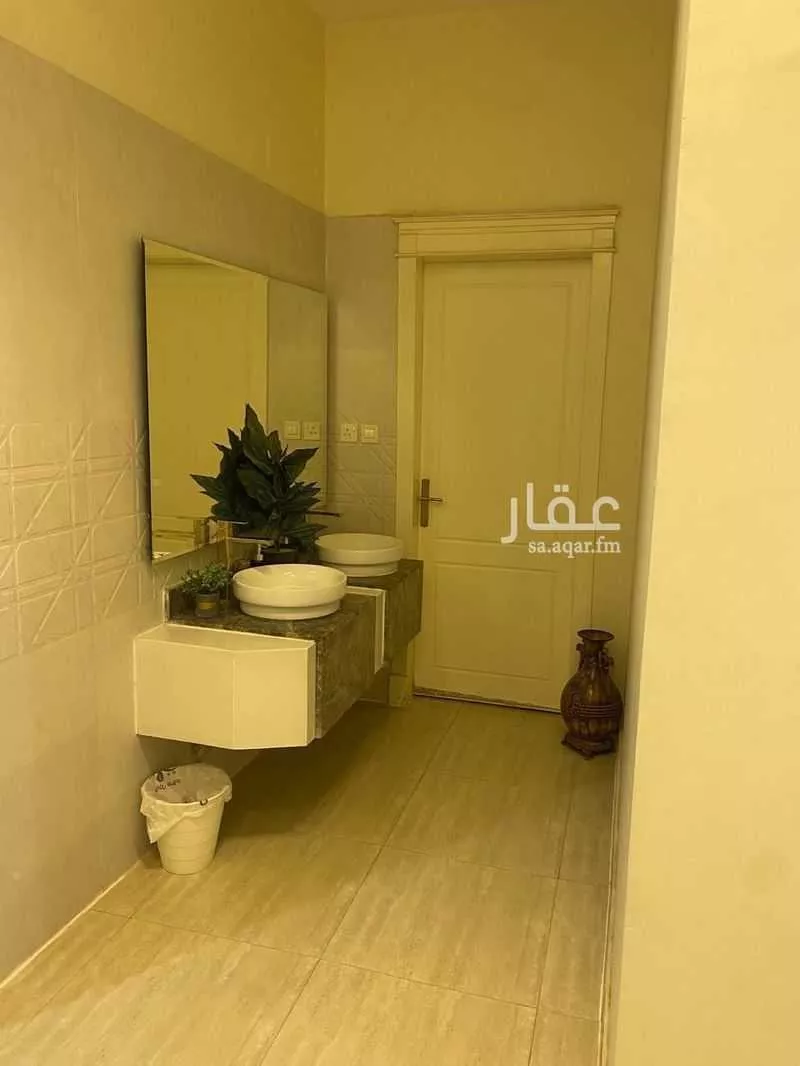 فيلا للبيع في شارع احمد بن داود الجذامي, حي الرمال, مدينة الرياض, منطقة الرياض 1 صورة
