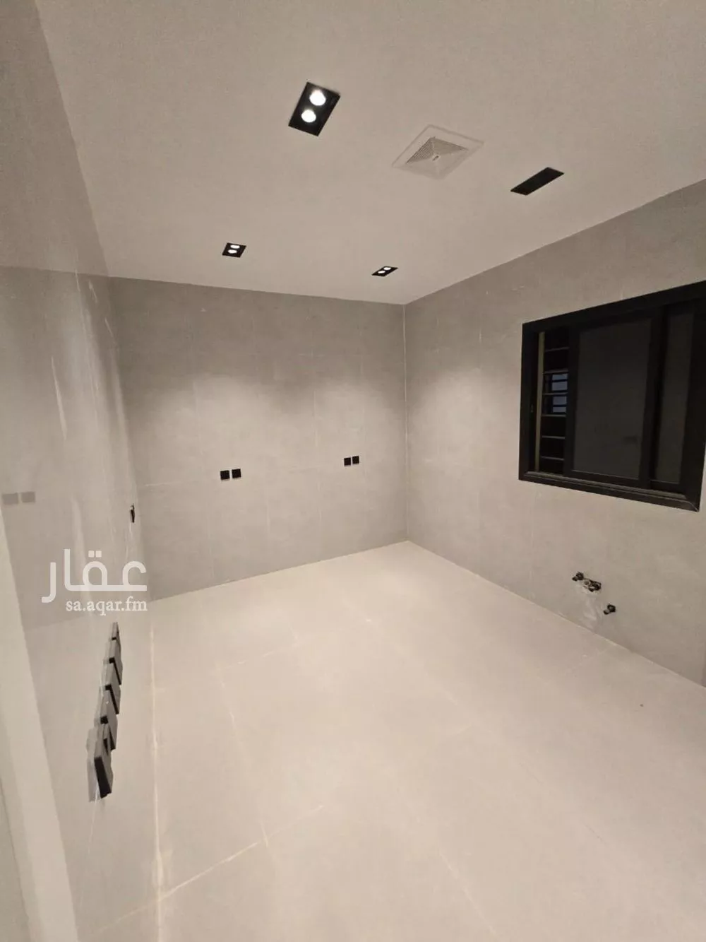 دور للبيع في شارع 5557/1, حي الجنادرية, مدينة الرياض, منطقة الرياض 1 صورة