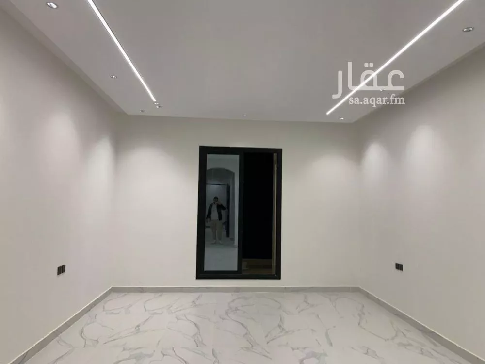 دور للبيع في شارع رقم 165, حي الجنادرية, مدينة الرياض, منطقة الرياض 1 صورة