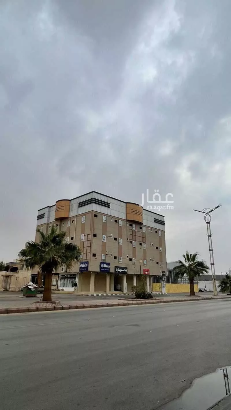 عمارة للبيع في شارع سعود بن عبدالعزيز ، حي المنتزة ، الخرج ، الخرج 1 صورة