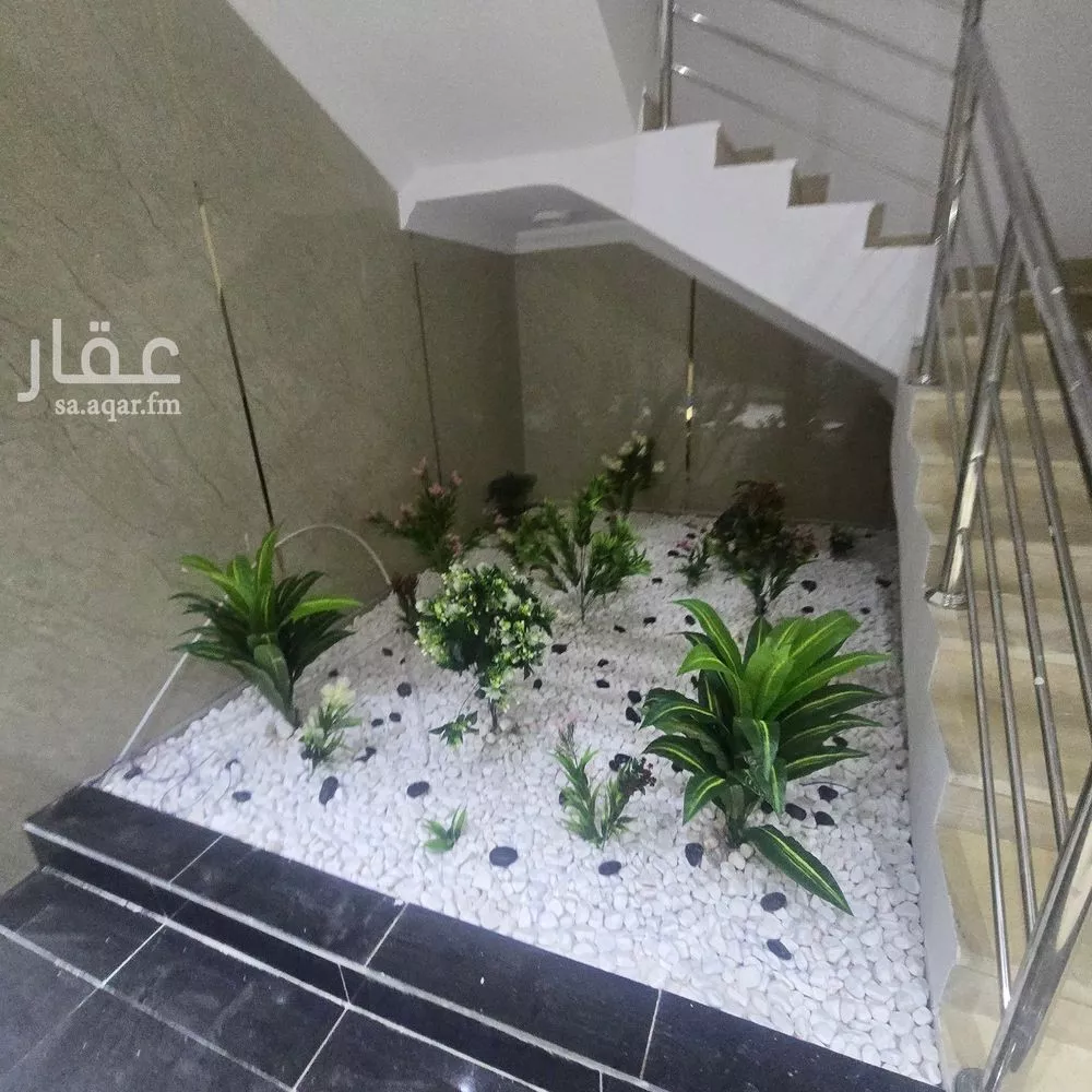 شقة للبيع في شارع الطيري, حي النزهة, مدينة جدة, منطقة مكة المكرمة 1 صورة