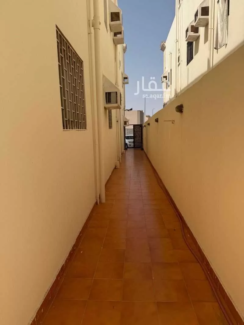 عمارة للبيع في شارع محمد بن محمد الاديب, حي الدفاع, مدينة المدينه المنوره, منطقة المدينة المنورة 1 صورة