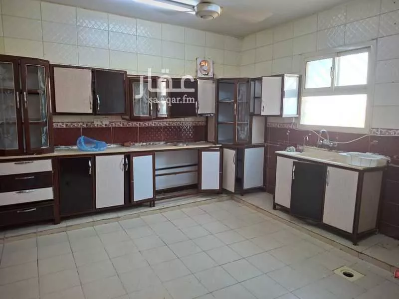 فيلا للإيجار في شارع الفجر, حي الجنادرية, مدينة الرياض, منطقة الرياض 1 صورة