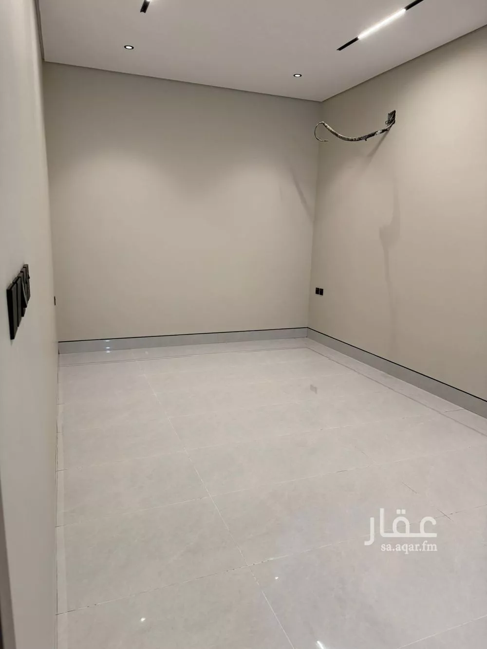 فيلا للإيجار في شارع الشيخ جابر الاحمد الصباح, حي اليرموك, مدينة الرياض, منطقة الرياض 1 صورة