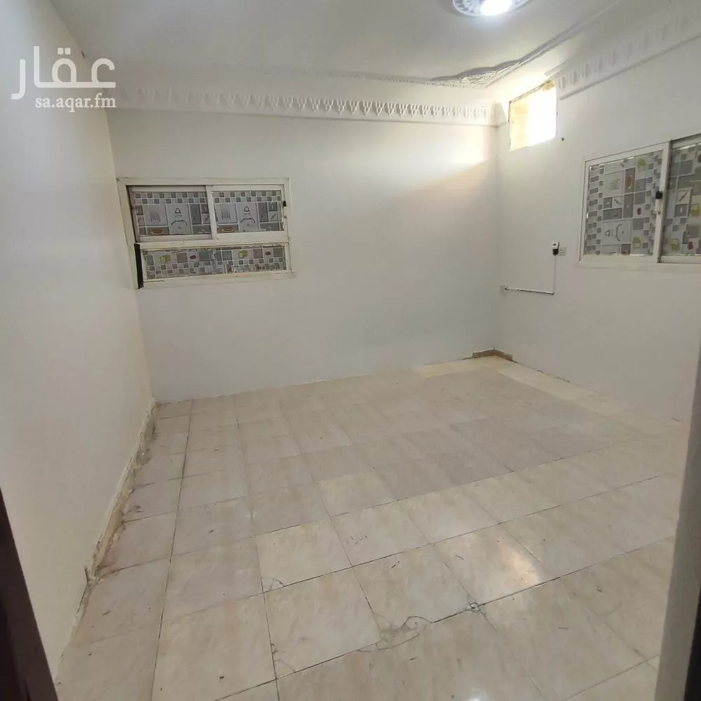 شقة للإيجار في شارع قس بن ساعدة, حي الملك فيصل, مدينة الرياض, منطقة الرياض 1 صورة