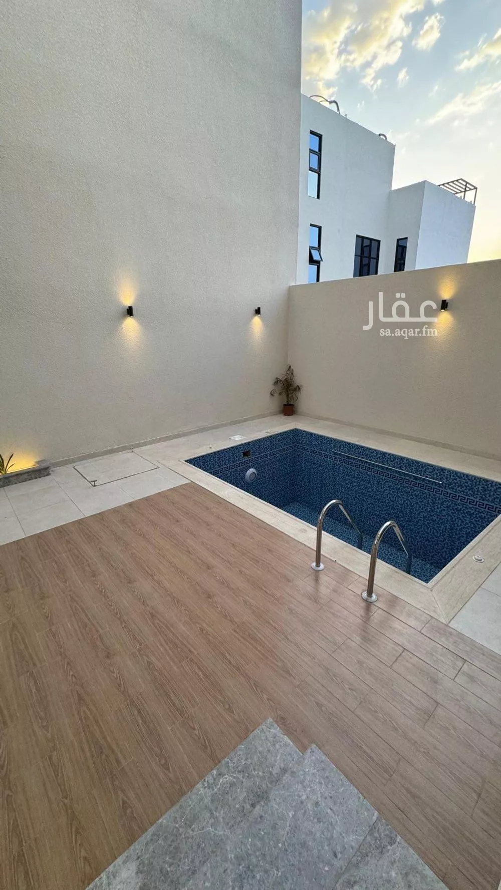 فيلا للبيع في شارع عبدالله ابن لحي الهوزني, حي الغراء, مدينة المدينه المنوره, منطقة المدينة المنورة 1 صورة