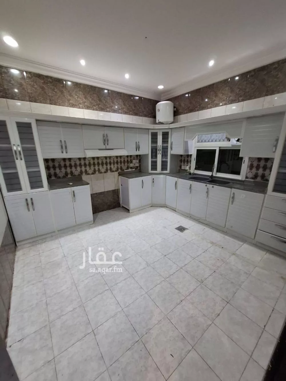 فيلا للإيجار في شارع رقم 24, حي الندى, مدينة الرياض, منطقة الرياض 1 صورة
