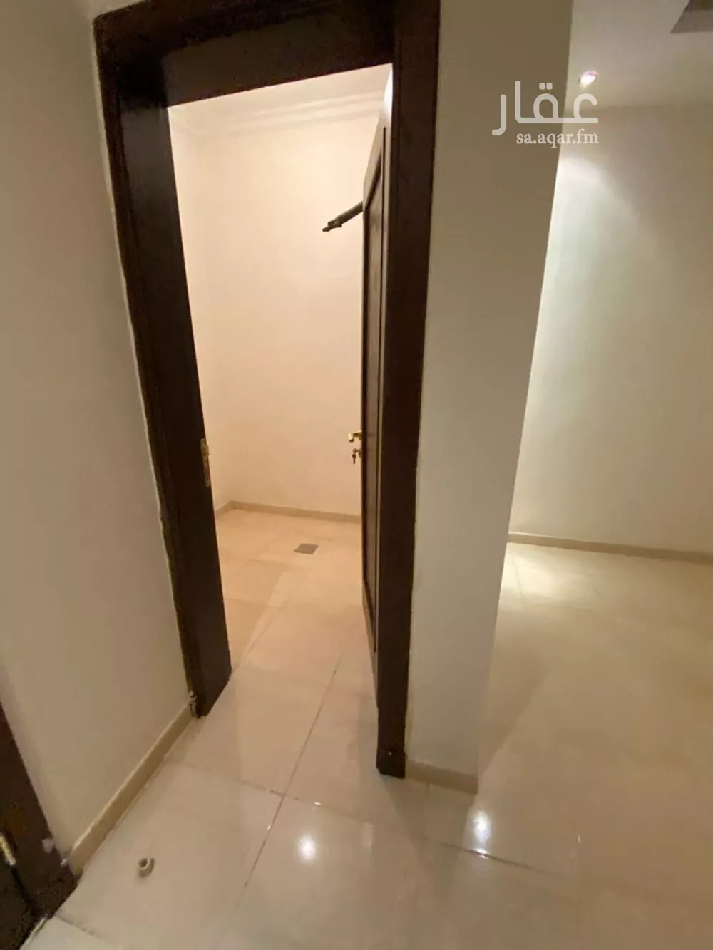 شقة للبيع في شارع محمد بن المنهال, حي الرانوناء, مدينة المدينه المنوره, منطقة المدينة المنورة 1 صورة