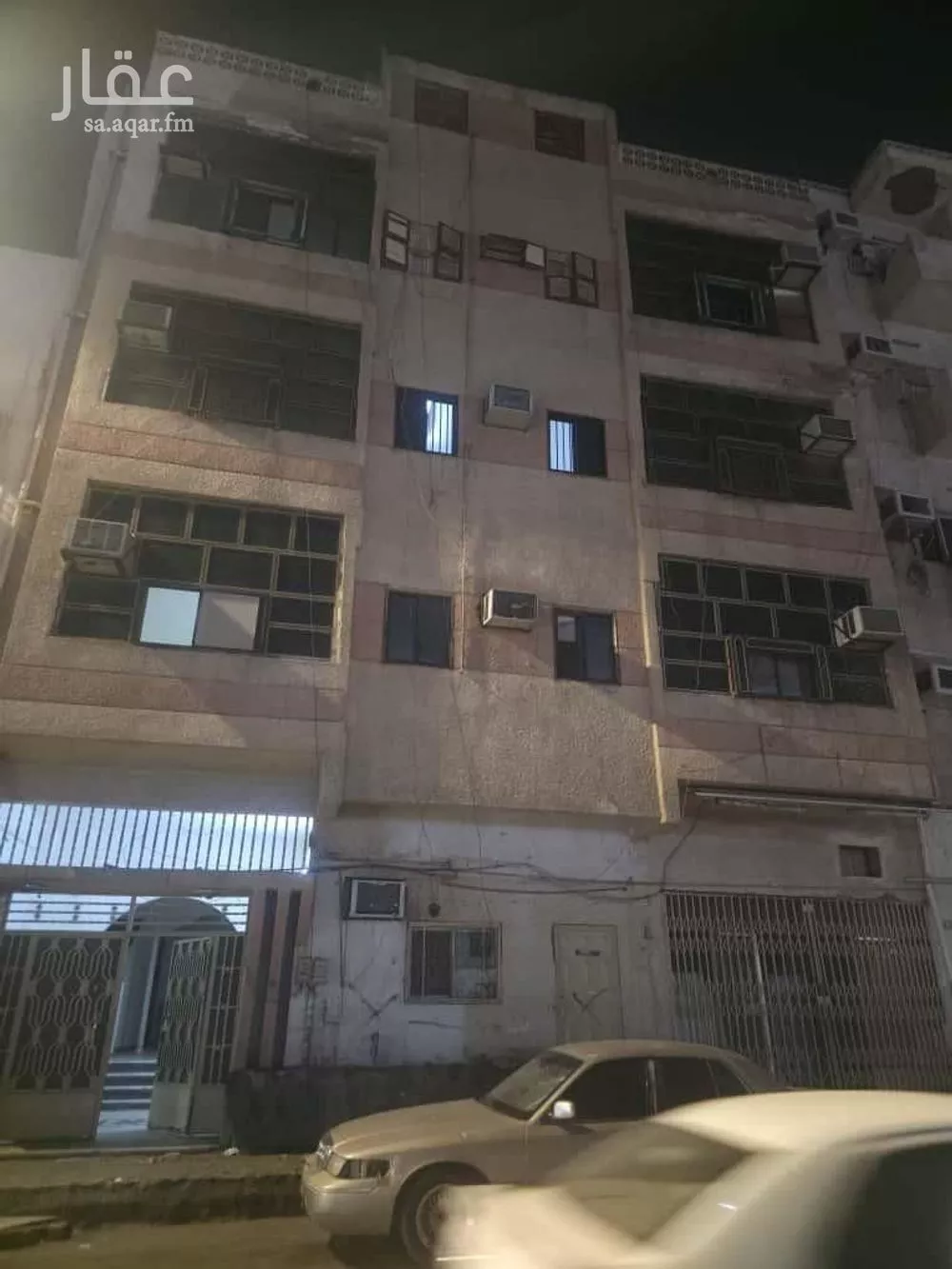 عمارة للبيع في شارع امرؤ القيس بن عدى, حي الجمعة, مدينة المدينة المنورة, منطقة المدينة المنورة 1 صورة