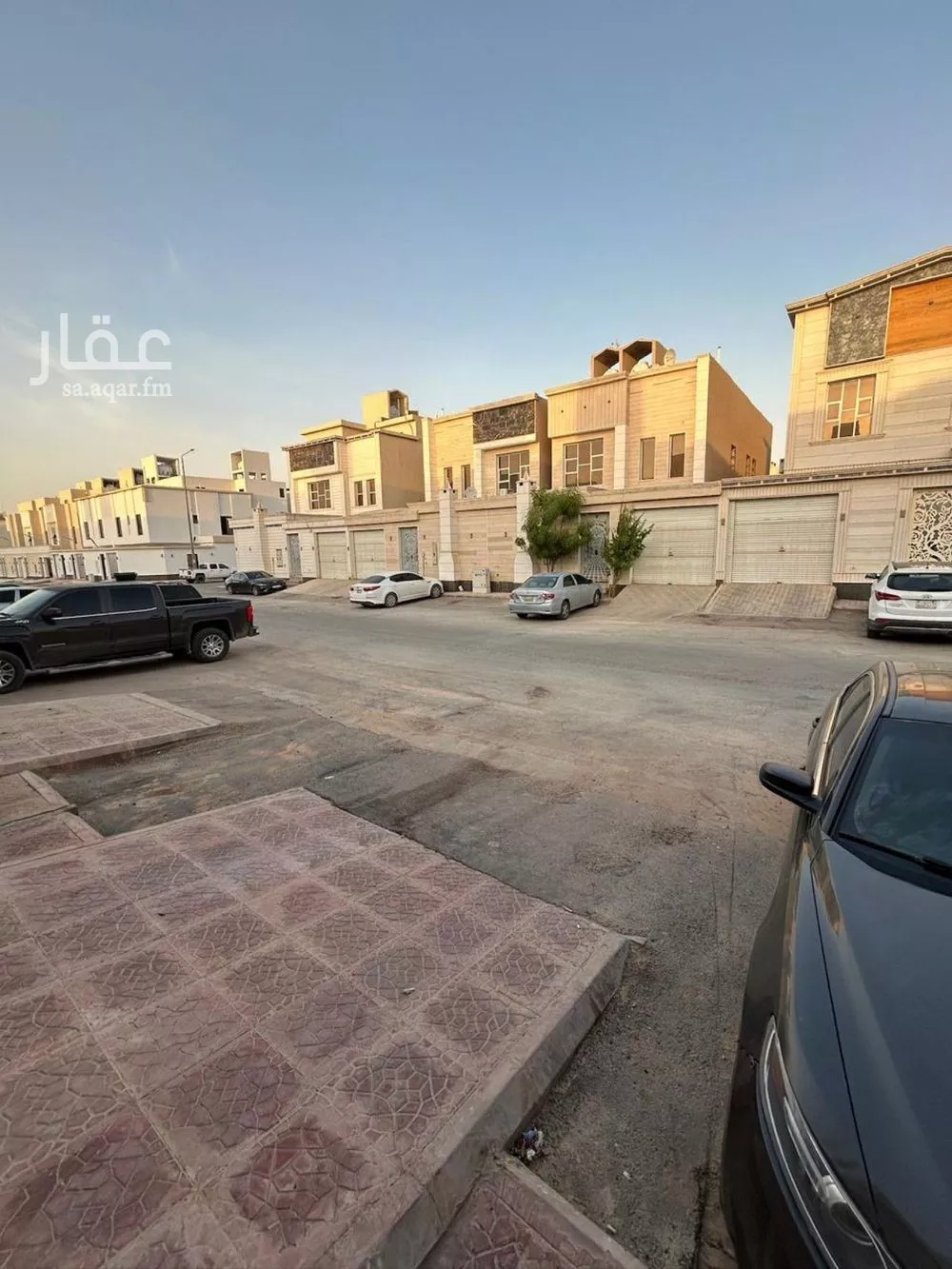 فيلا للإيجار في شارع حسين بن صديق دحلان, حي عكاظ, مدينة الرياض, منطقة الرياض 1 صورة