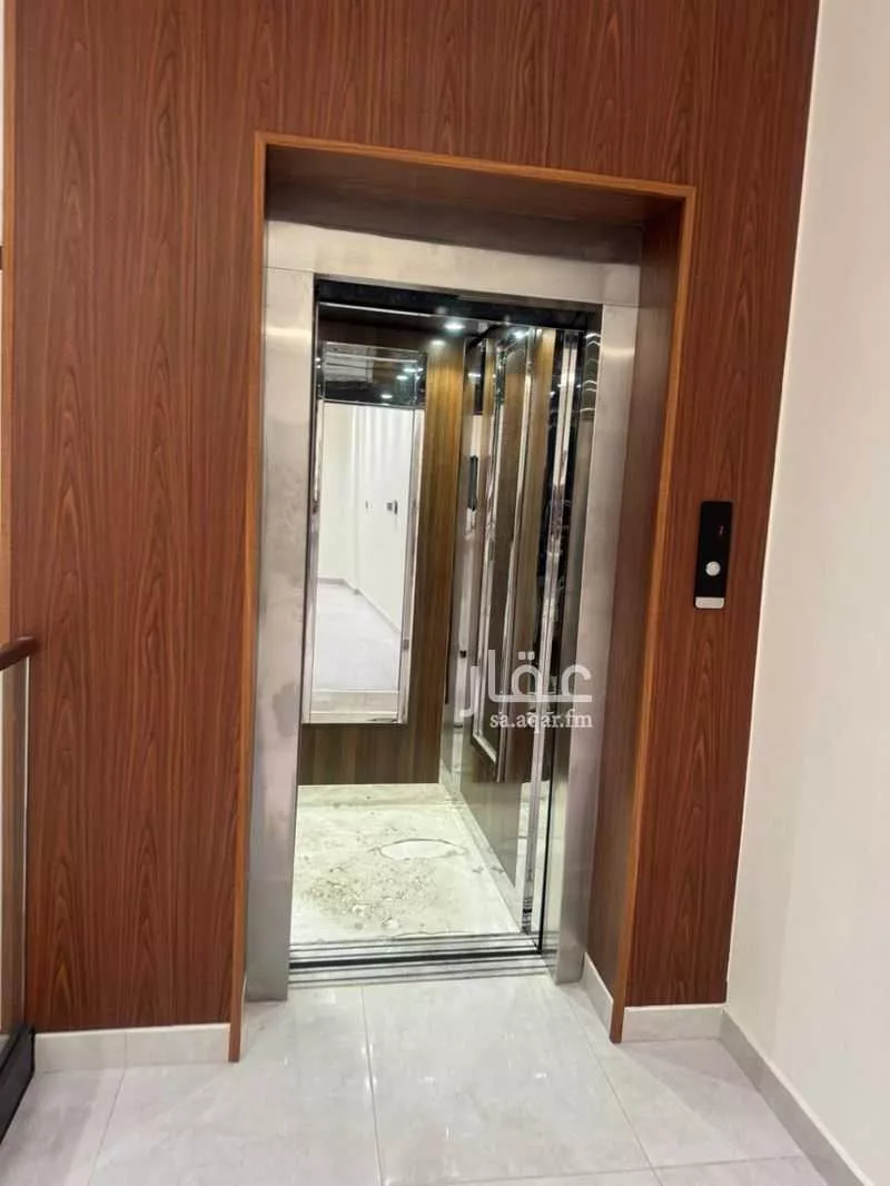 فيلا للبيع في حي البحر, مدينة الخبر, المنطقة الشرقية 1 صورة