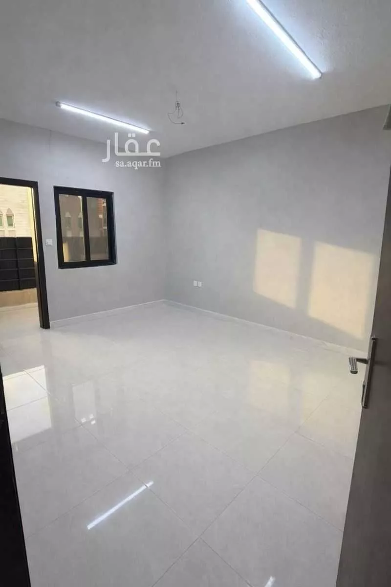 شقة للإيجار في شارع الحادي عشر, حي العدامة, مدينة الدمام, المنطقة الشرقية 1 صورة