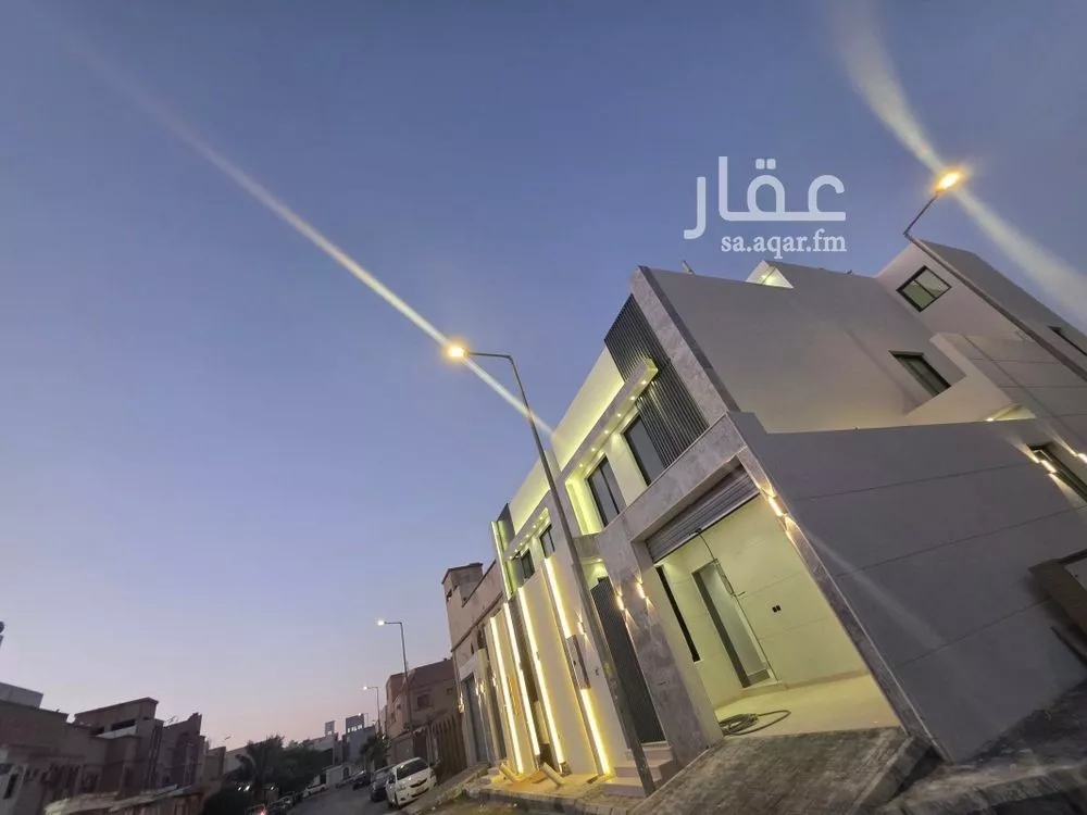 فيلا للبيع في شارع ساجر, حي العريجاء الغربي, مدينة الرياض, منطقة الرياض 1 صورة