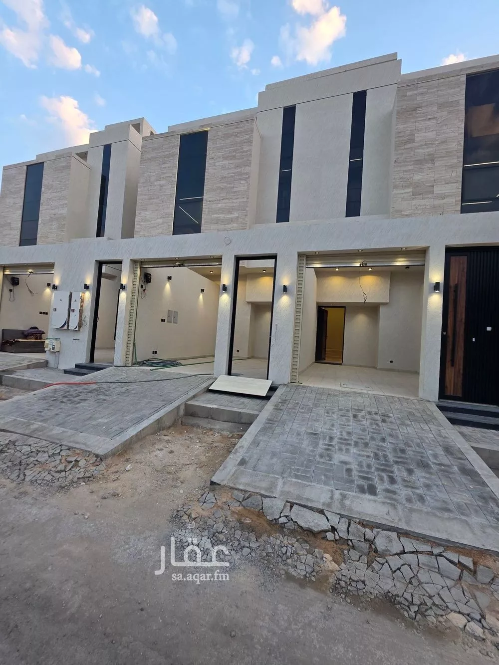 دور للبيع في شارع خالد إدريس, حي العوالي, مدينة الرياض, منطقة الرياض 1 صورة