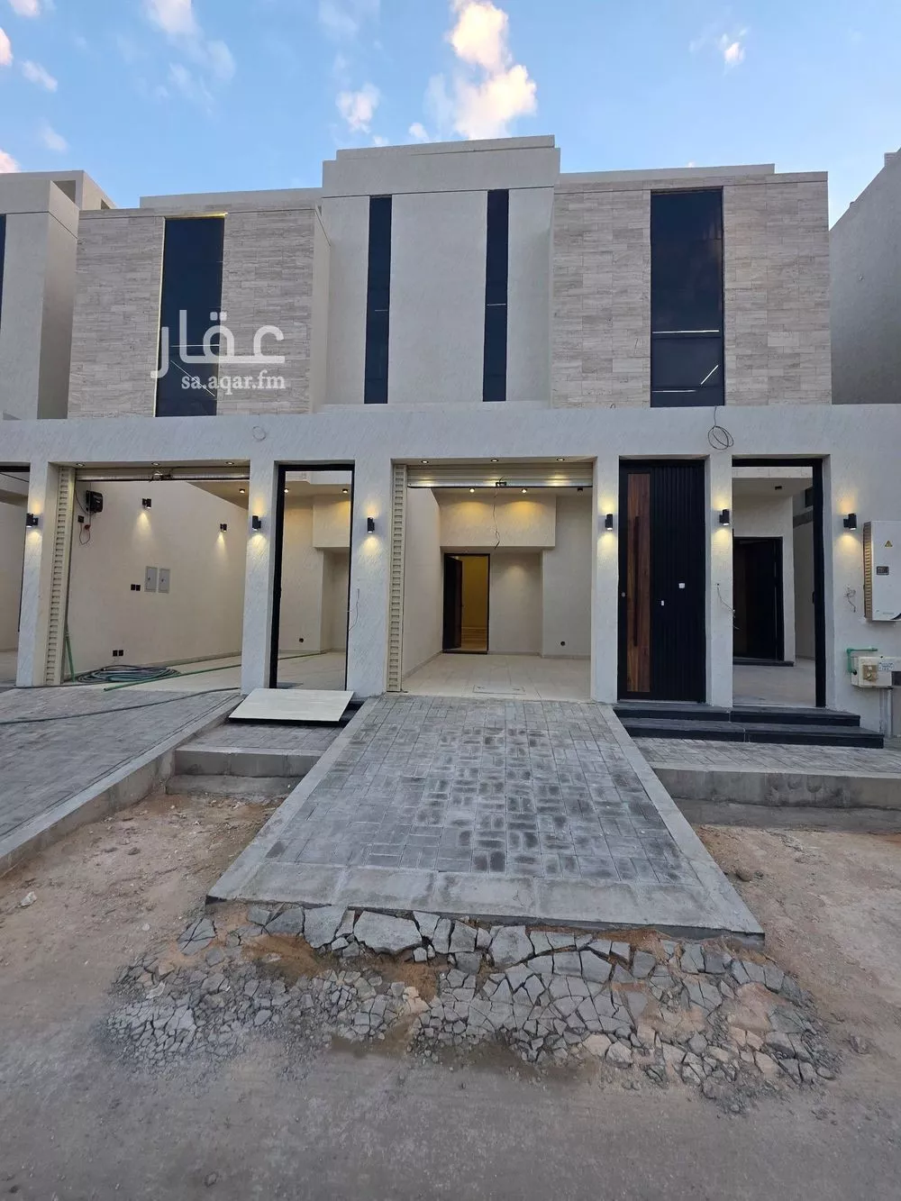 دور للبيع في شارع محمد صالح امام, حي العوالي, مدينة الرياض, منطقة الرياض 1 صورة