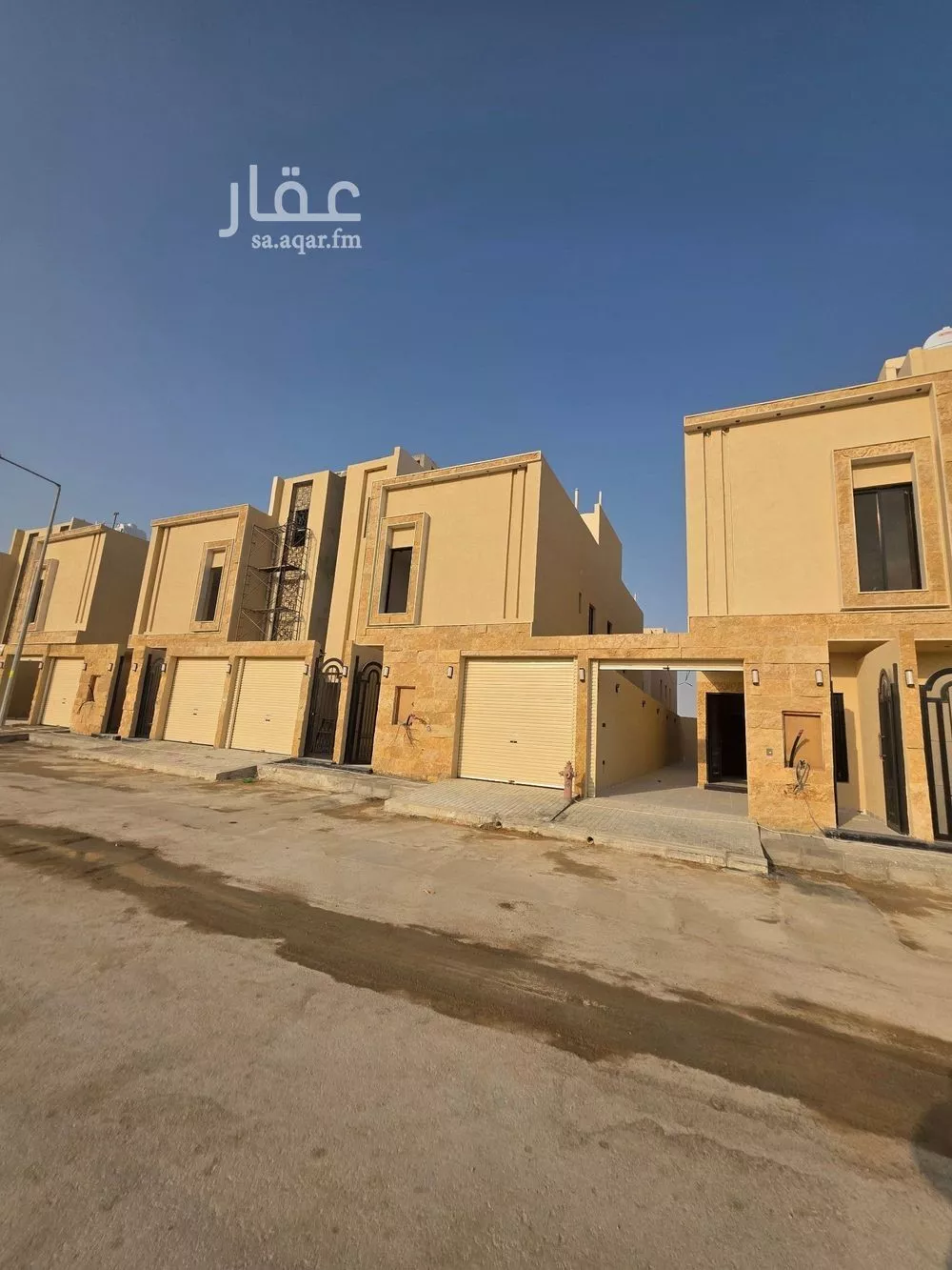 دور للبيع في شارع طريق بورسعيد, حي طيبة, مدينة الرياض, منطقة الرياض 1 صورة