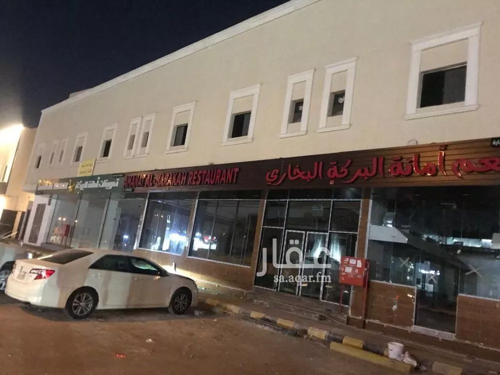 عمارة للإيجار في شارع محمد بن القزاز, حي الجنادرية, مدينة الرياض, منطقة الرياض 1 صورة