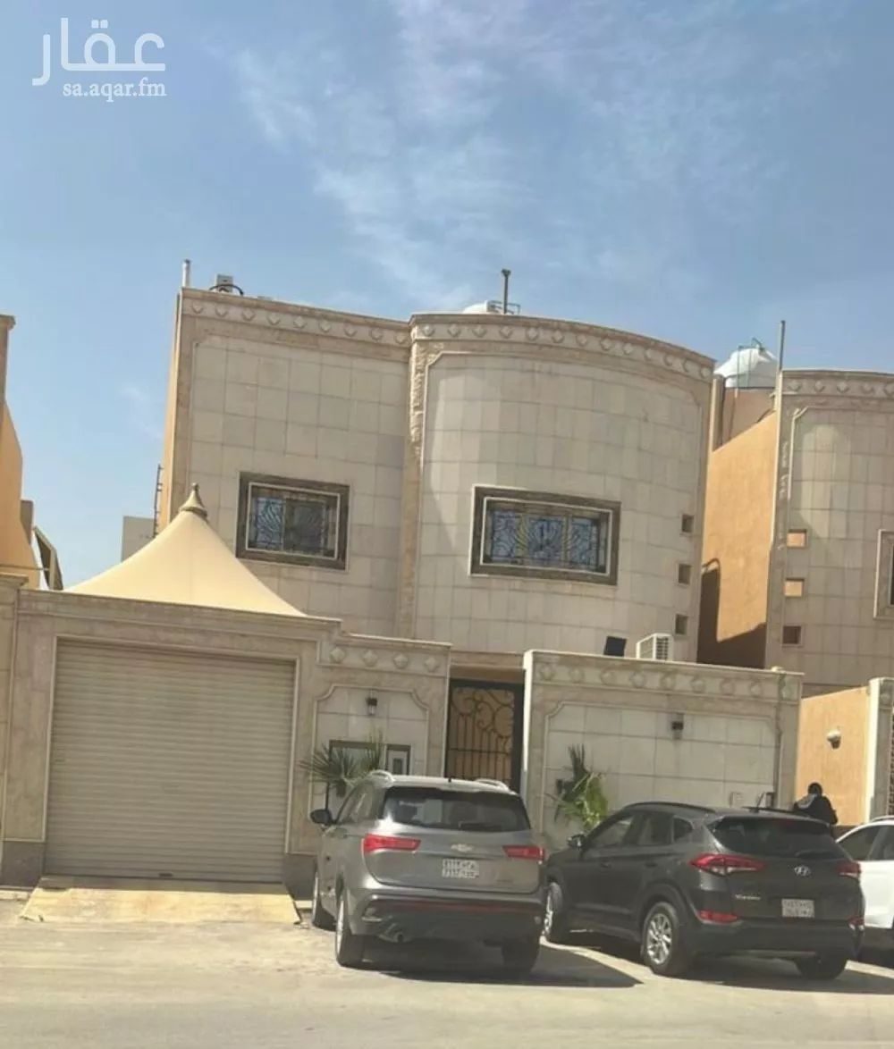 فيلا للبيع في شارع المركز, حي الوادي, مدينة الرياض, منطقة الرياض 1 صورة