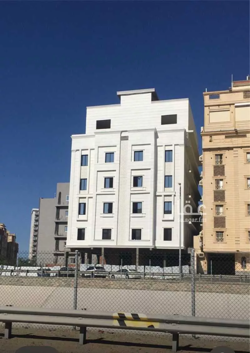 عمارة للبيع في شارع مطار الملك عبدالعزيز 2, حي الريان, مدينة جدة, منطقة مكة المكرمة 1 صورة