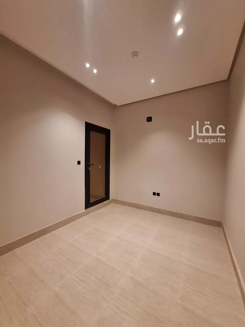 فيلا للبيع في شارع جبل البرم, حي الرمال, مدينة الرياض, منطقة الرياض 1 صورة