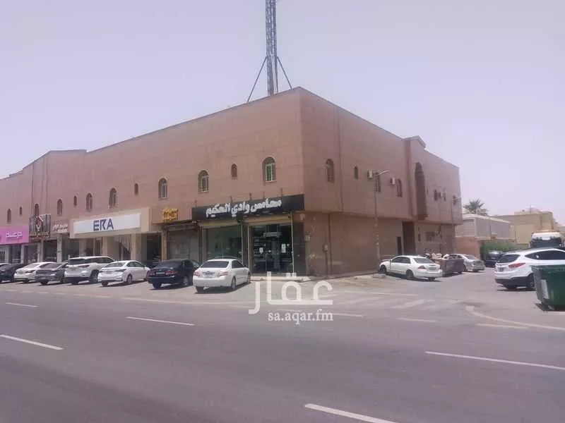 عمارة للإيجار في شارع عنيزة, حي الروابي, مدينة الرياض, منطقة الرياض 1 صورة