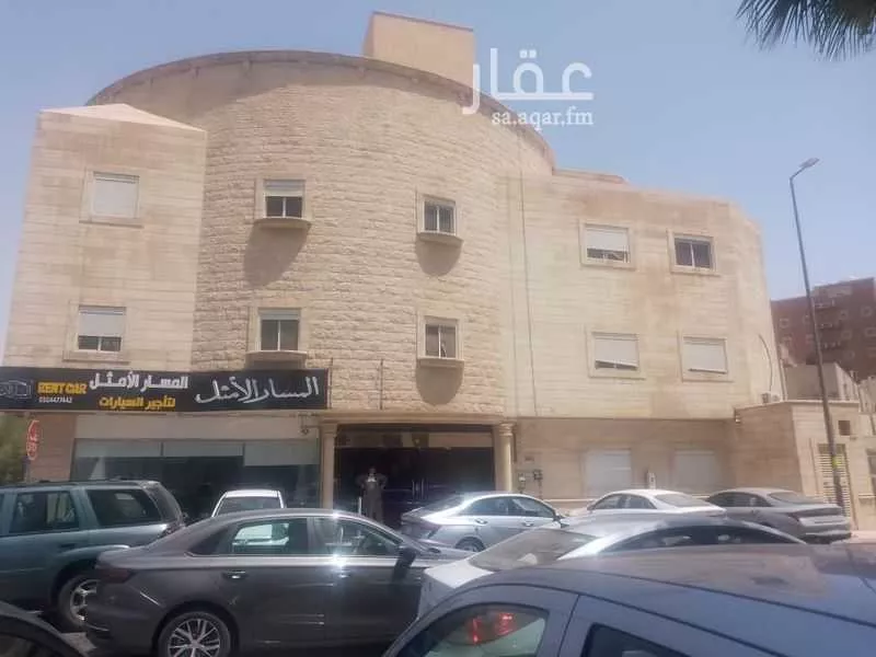 عمارة للإيجار في شارع الامير فهد بن ابراهيم ال سعود, حي الضباط, مدينة الرياض, منطقة الرياض 1 صورة