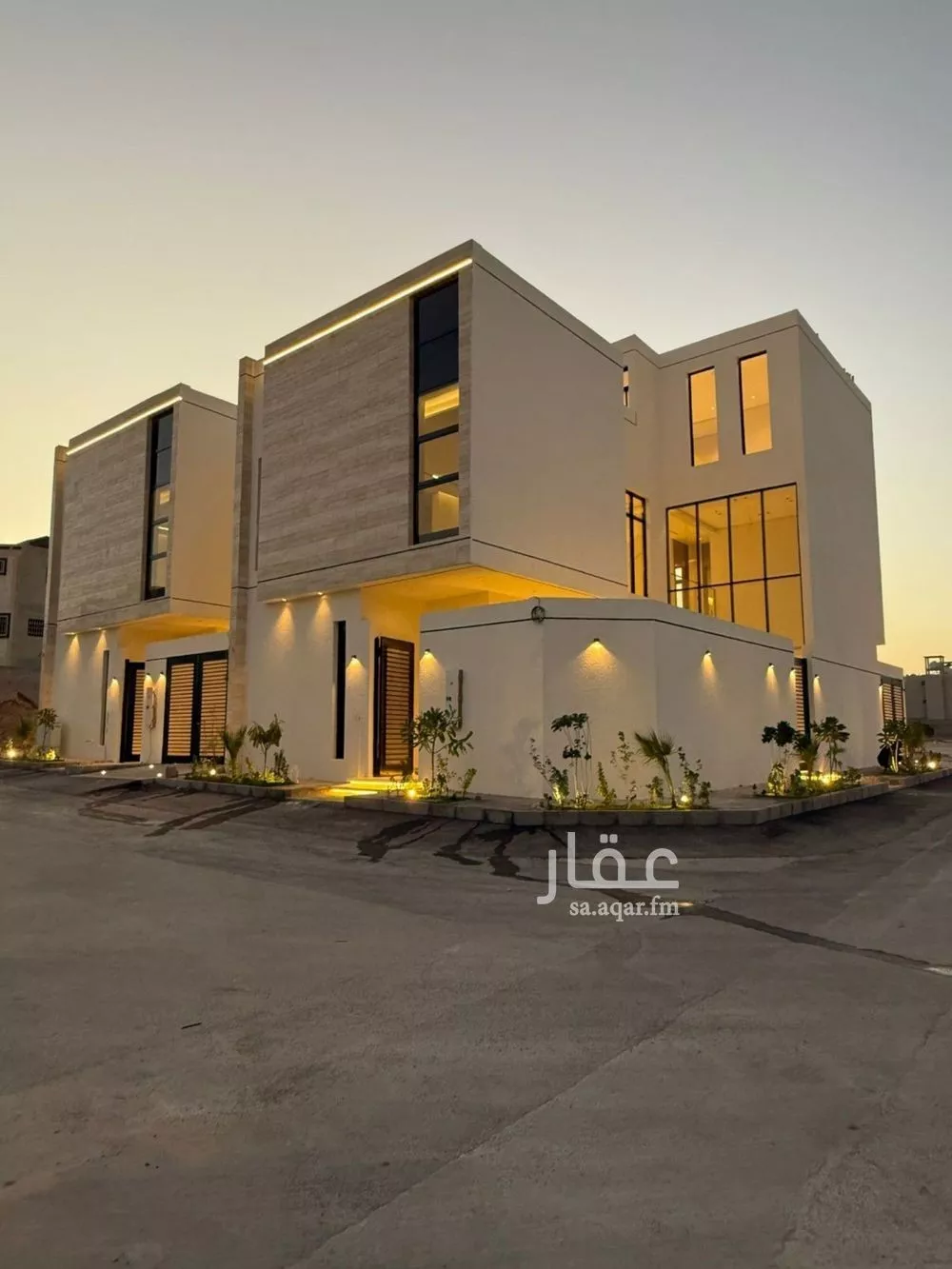 فيلا للبيع في شارع إسماعيل بن حماد, حي المهدية, مدينة الرياض, منطقة الرياض 1 صورة