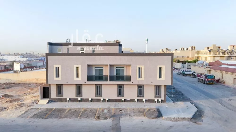 عمارة للبيع في شارع زياد الباهلي, حي العوالي, مدينة الرياض, منطقة الرياض 1 صورة